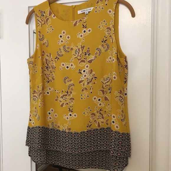 Rose & Olive Tops - Rose + Olive Navy Yellow Floral Layered Tank